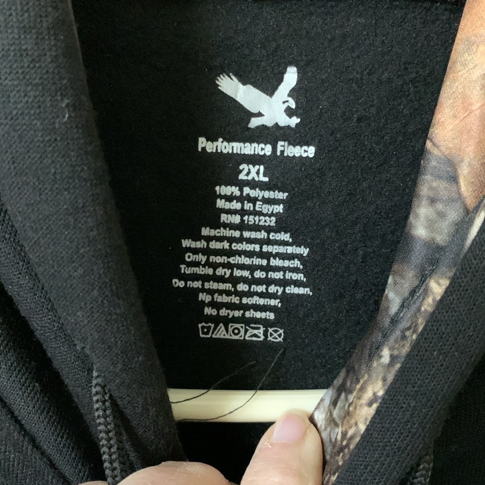 Black Pullover Hoodie with Vintage Flag Design - Picture 5 of 7